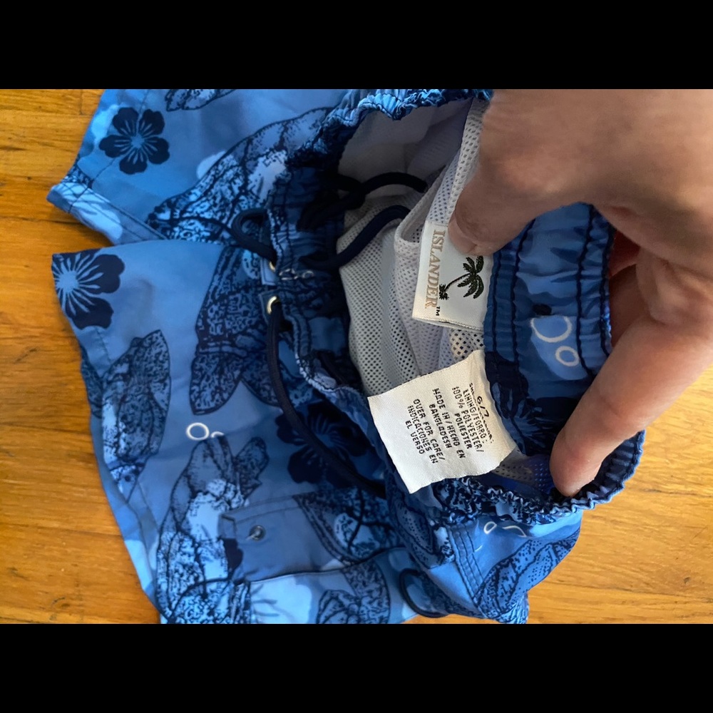 Islander swim trunks size 6/7 - Picture 2 of 3